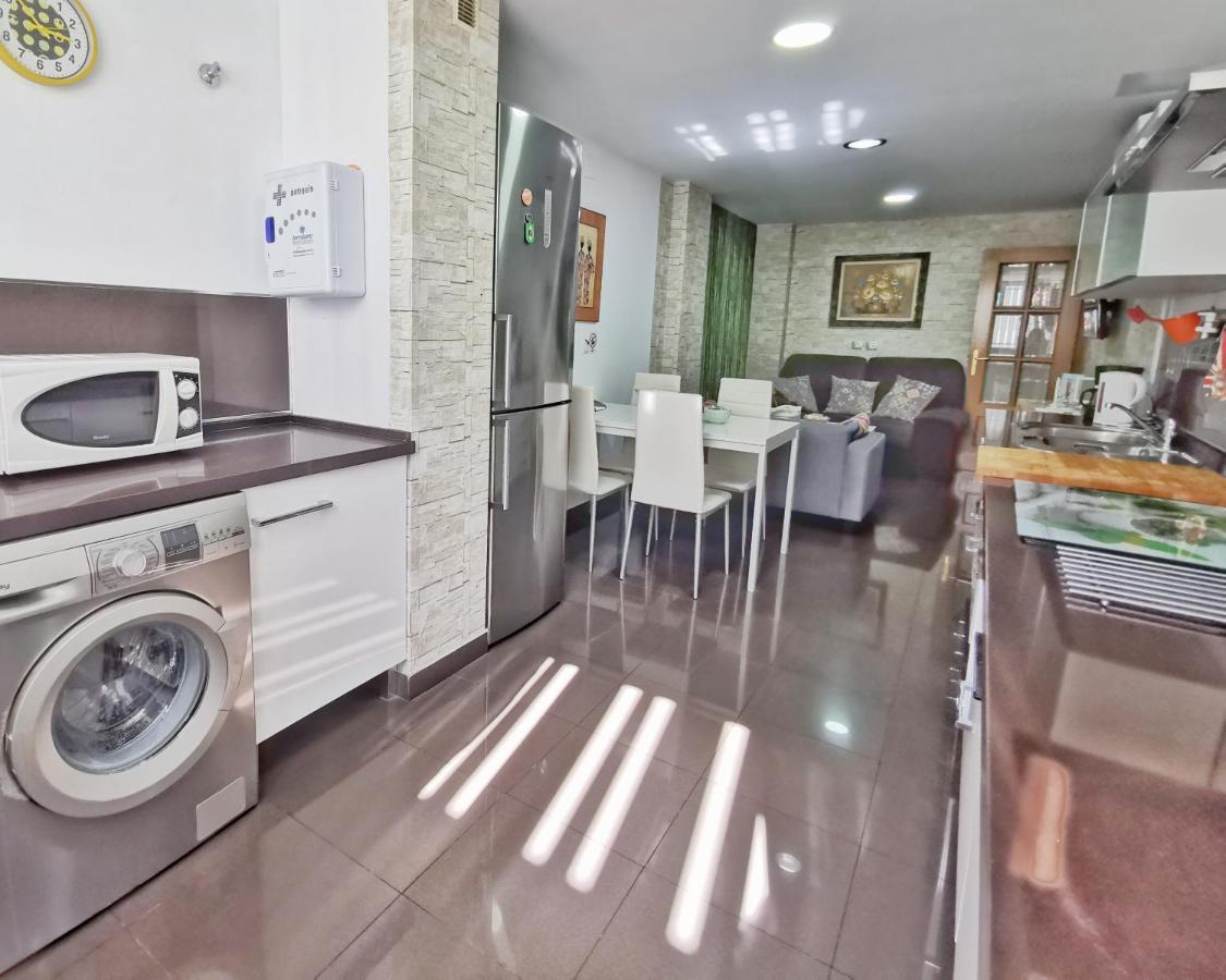Neptuno Apartment: Sun, Beach And Relax In Huelin Málaga Extérieur photo