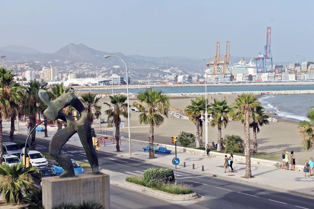 Neptuno Apartment: Sun, Beach And Relax In Huelin Málaga Extérieur photo